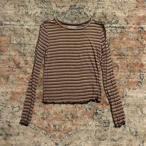 Stripped long sleeve shirt